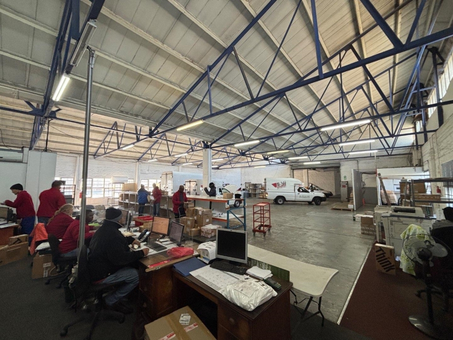 To Let commercial Property for Rent in Paarden Eiland Western Cape